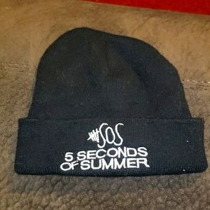 Black 5 Seconds of Summer beanie hat